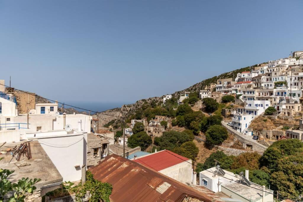 Δροσιά Villa Koronos Dış mekan fotoğraf