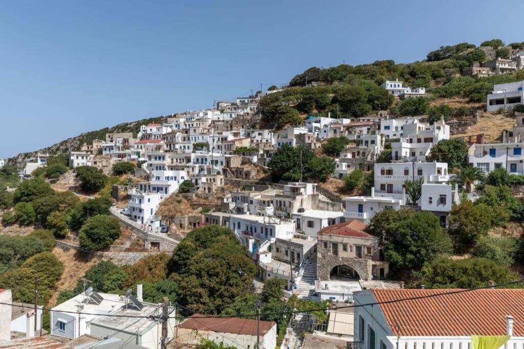 Δροσιά Villa Koronos Dış mekan fotoğraf